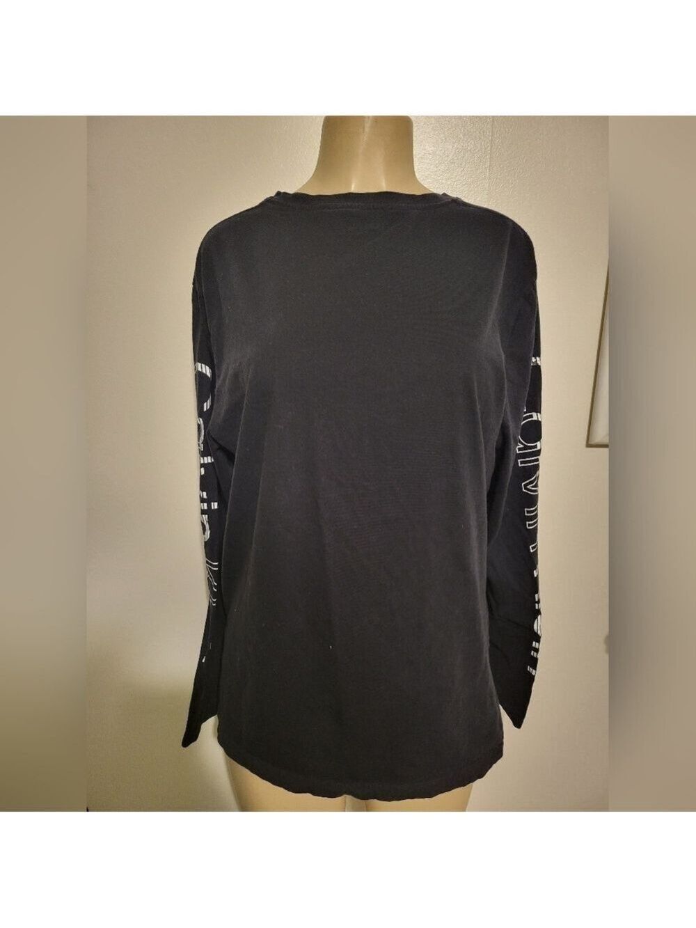 Calvin Klein Black Logo Long Sleeve Top. Large Winter Casual